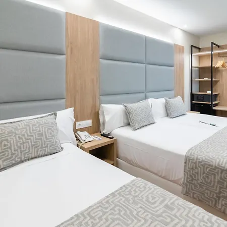 Hotel Selu 3*